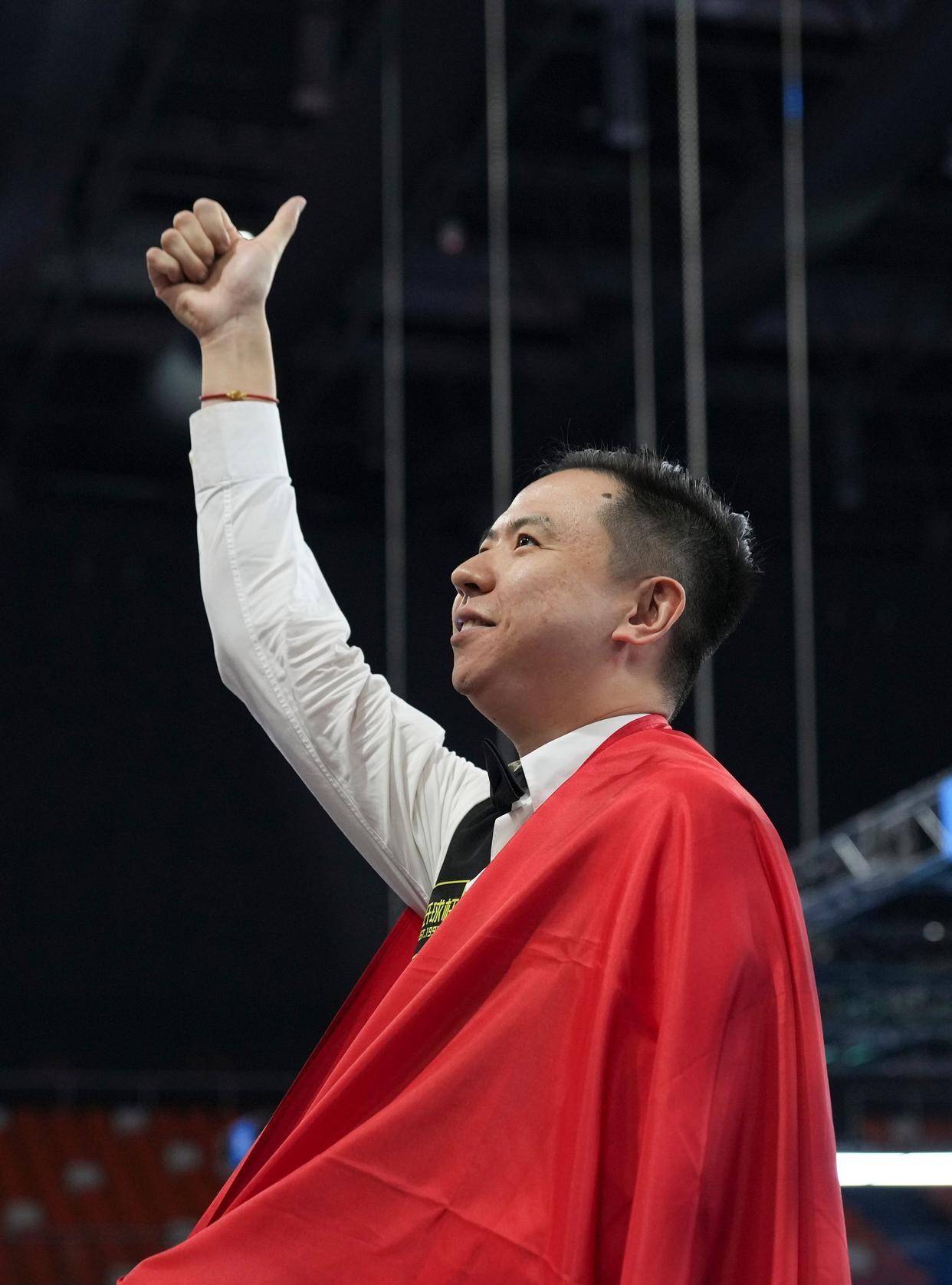 成为各界热 成为各界热